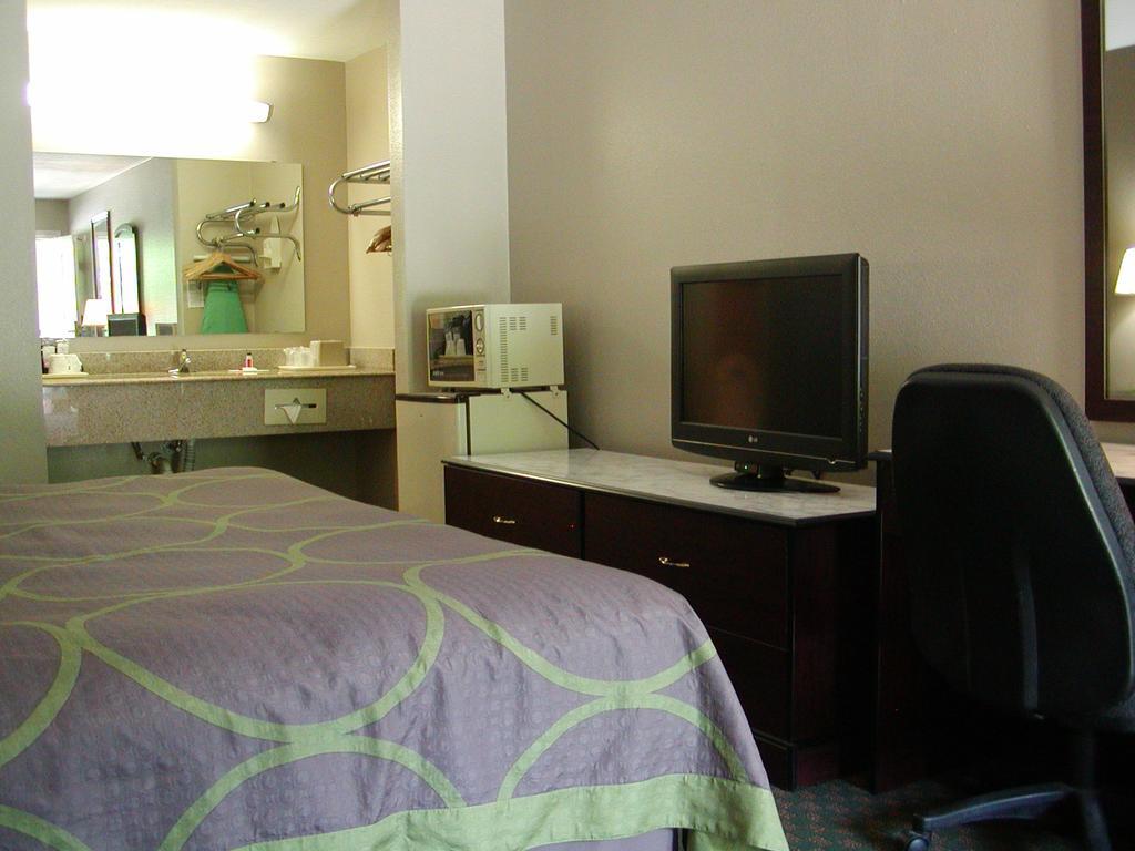 Super 8 By Wyndham Bossier City/Shreveport Area Luaran gambar