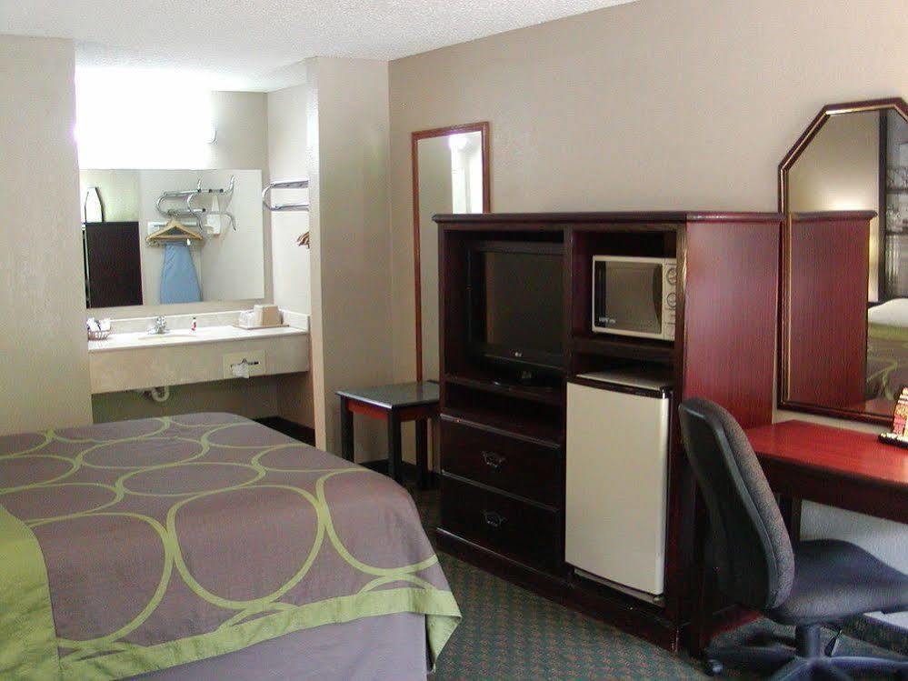 Super 8 By Wyndham Bossier City/Shreveport Area Luaran gambar